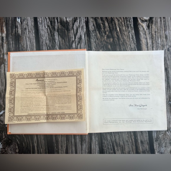 1977 The Amana Radarange Microwave Oven Cook Book  B7 - Picture 5 of 5